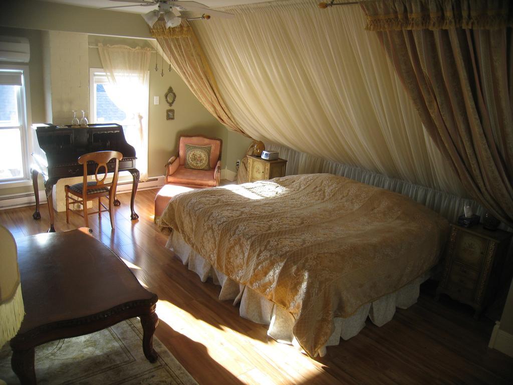 King Suite