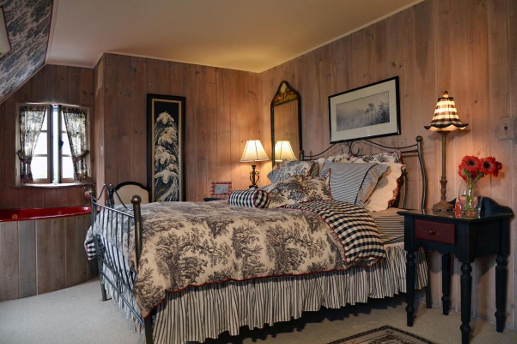Queen Suite
