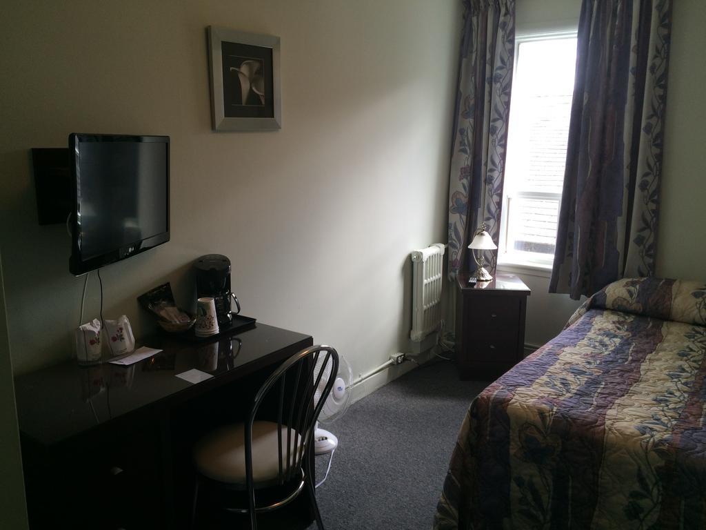 Chambre Double Économique avec Salle de Bains Commune