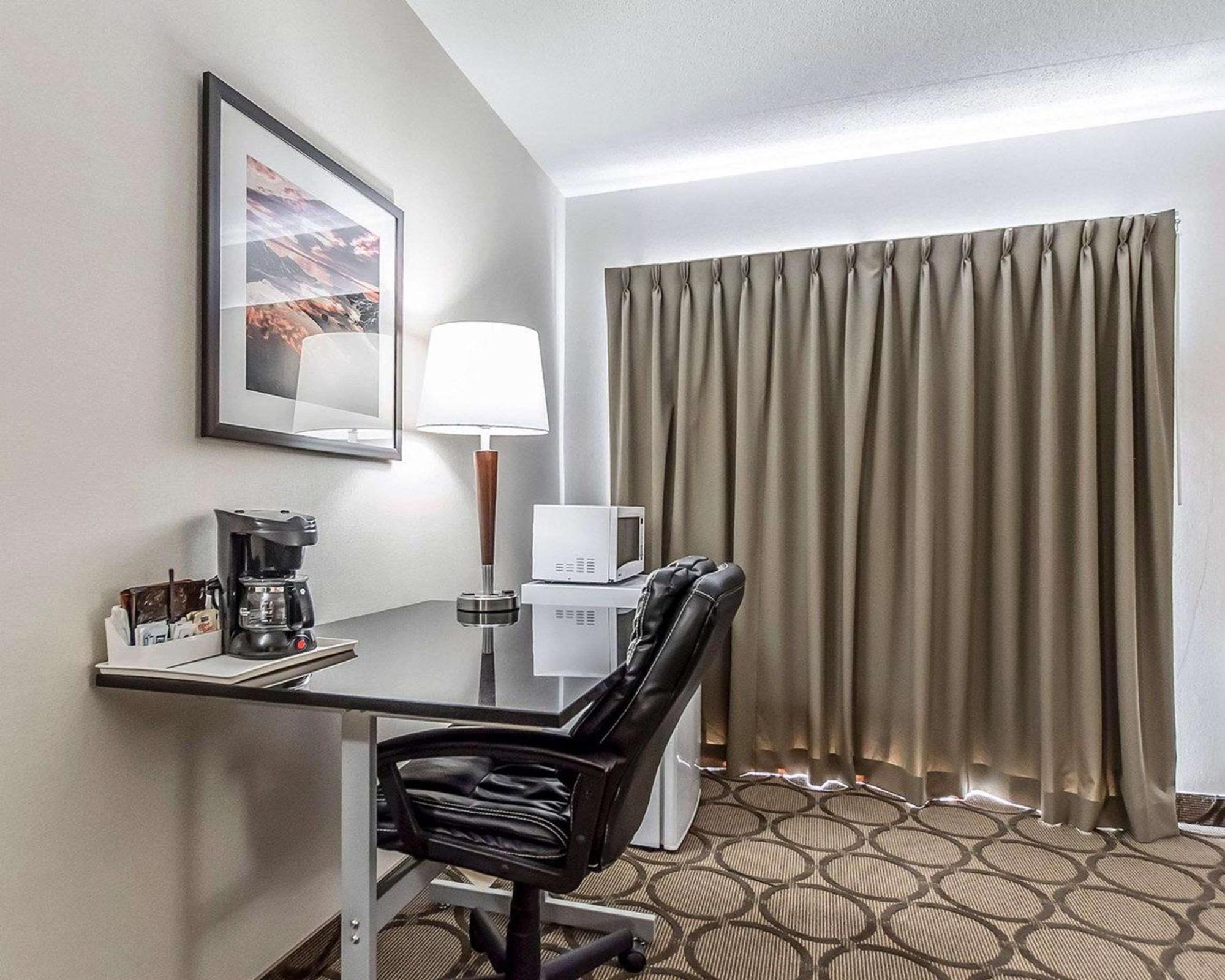 Chambre de Luxe avec 2 Lits Queen-Size - Rez-de-Chaussée