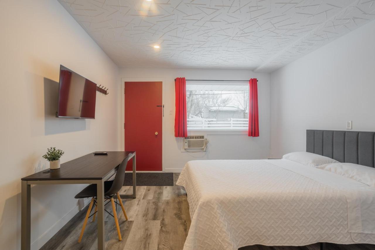 Queen Room
