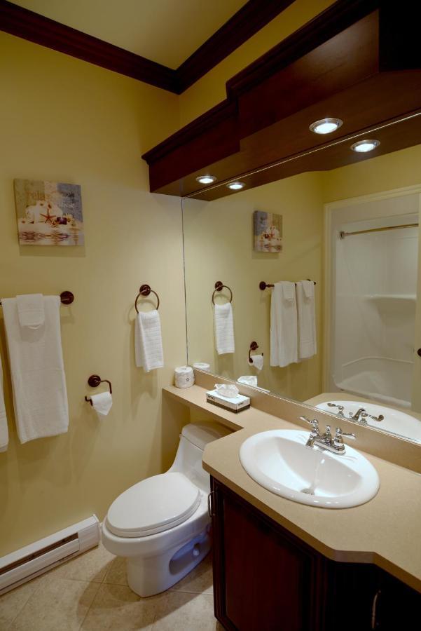 Queen Room,1374251492:JPEG