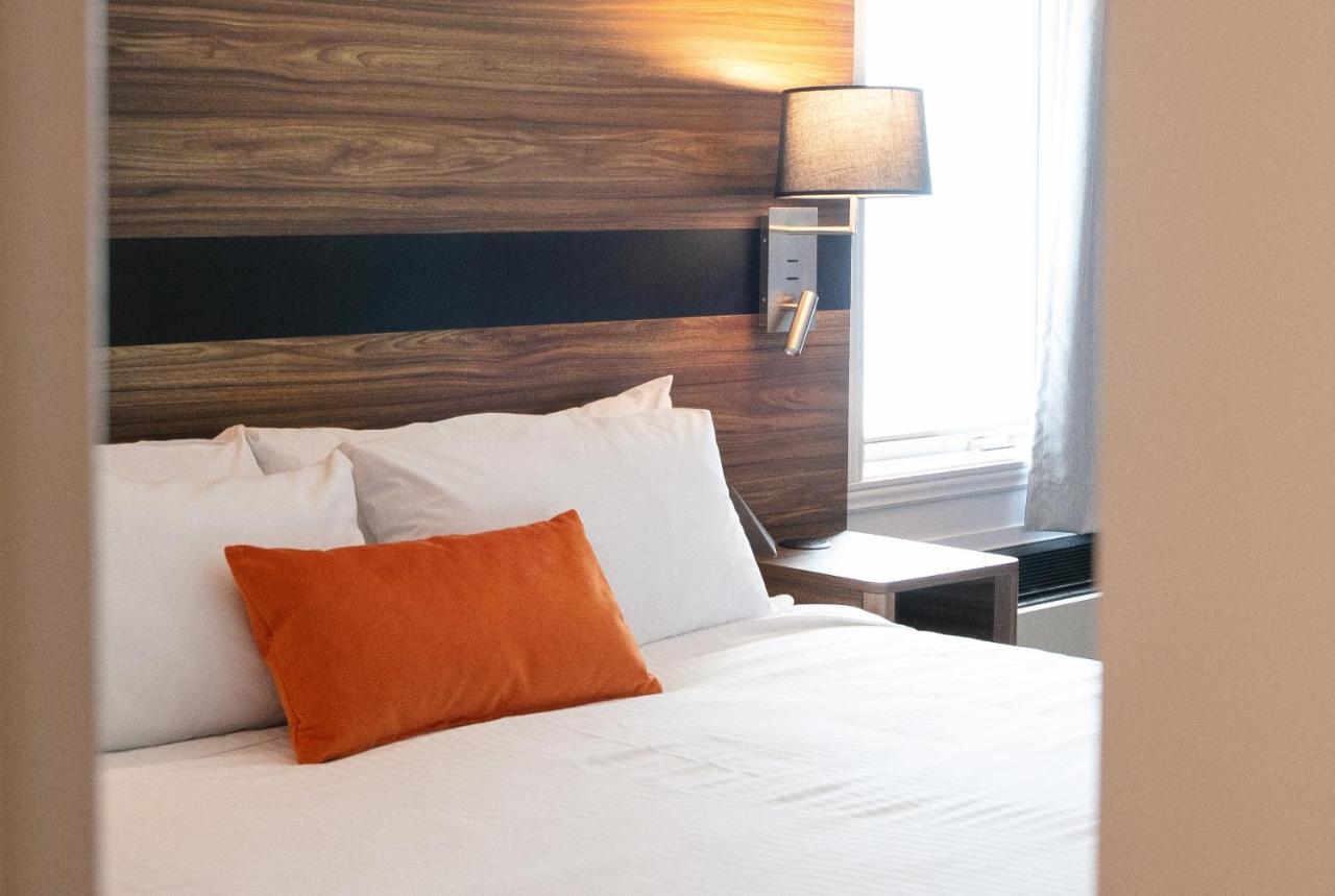 Junior Suite,1417845978:JPEG