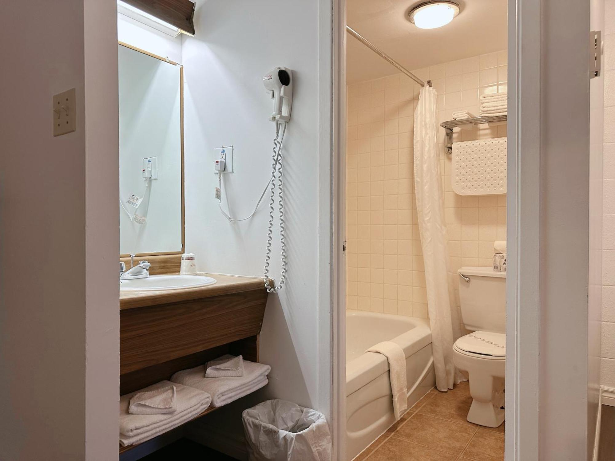 Classic Double Room,1533770878:JPEG