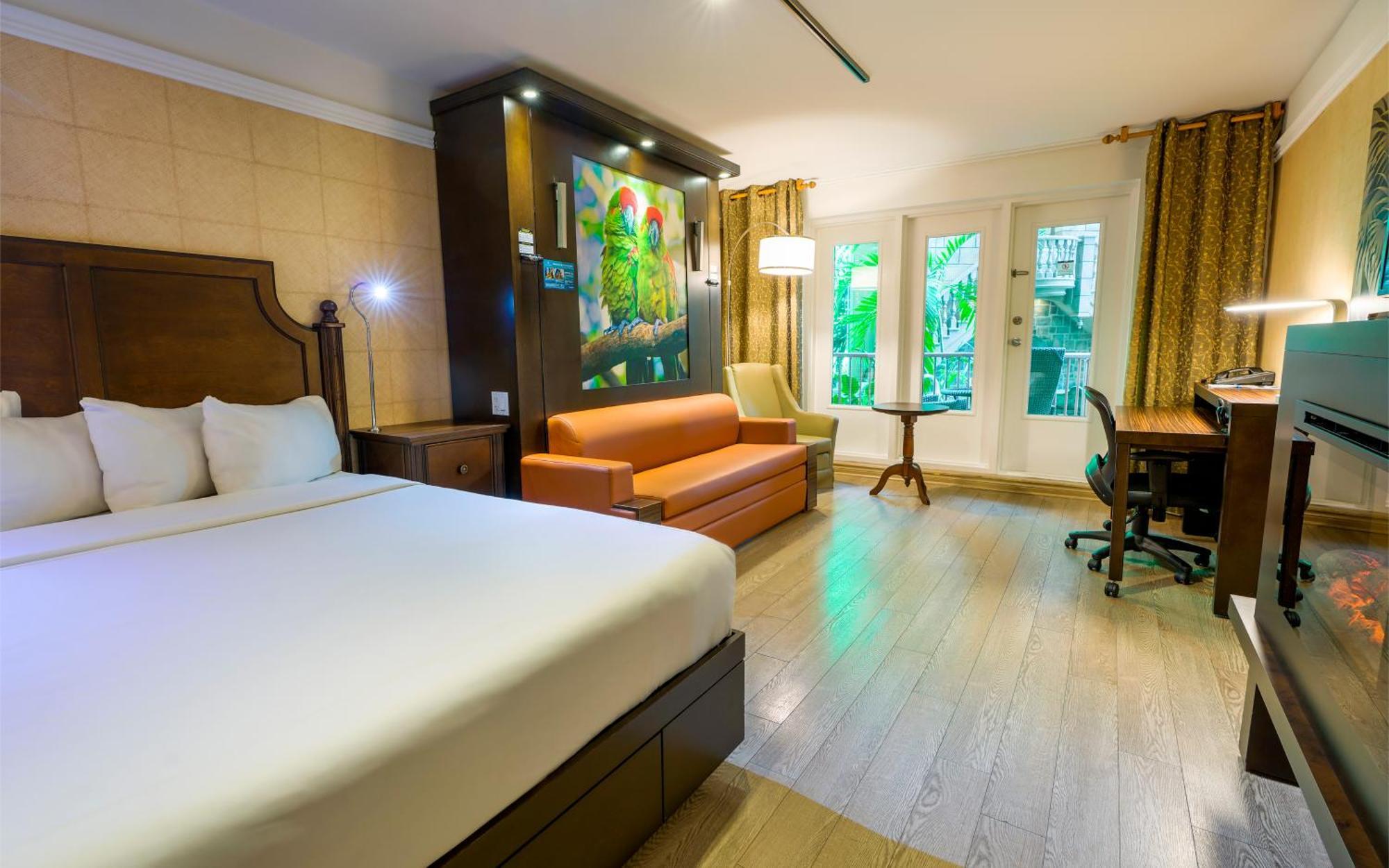 Queen Room with Two Queen Beds and Terrace