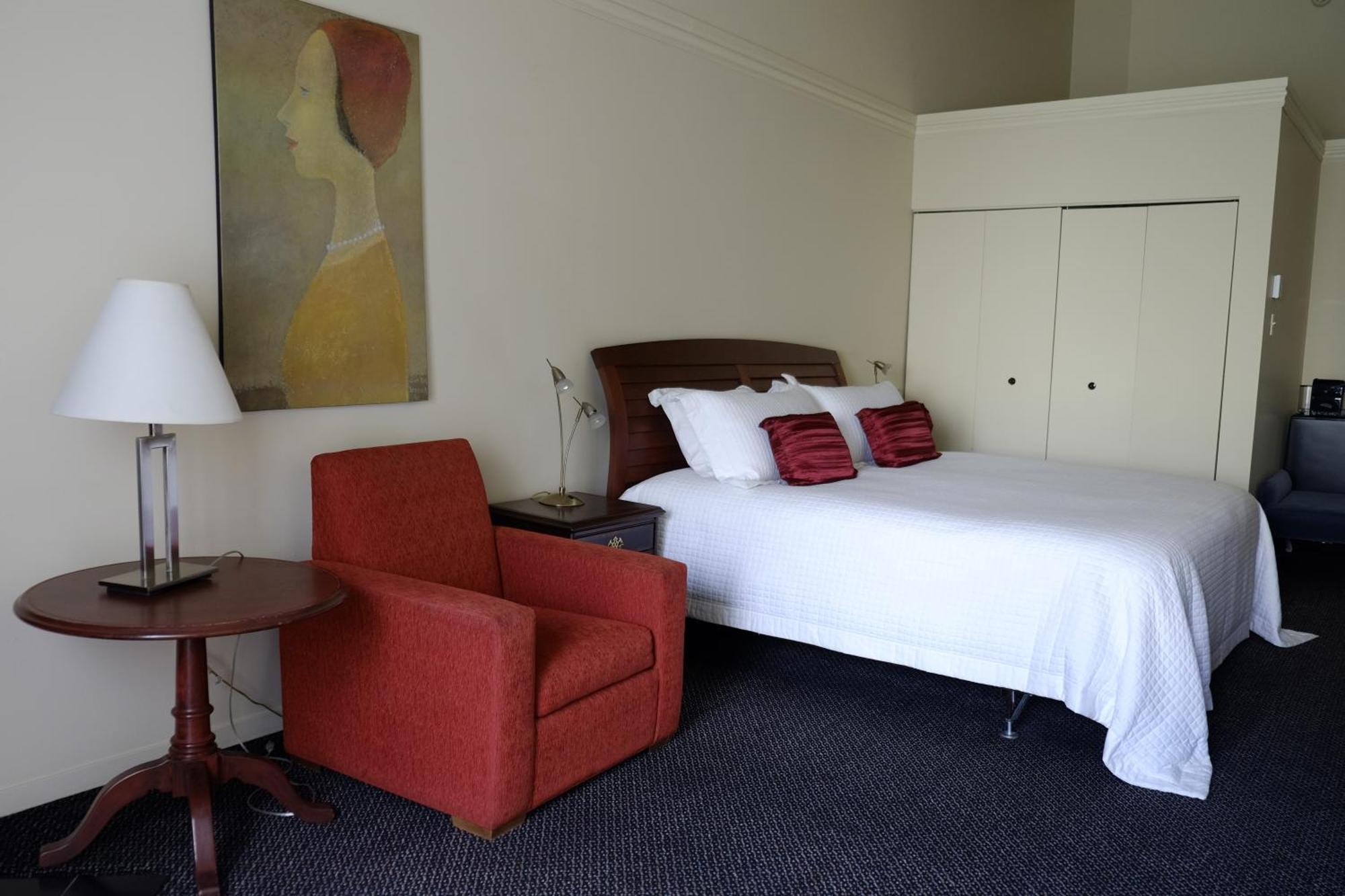 King Suite,1600213449:JPEG