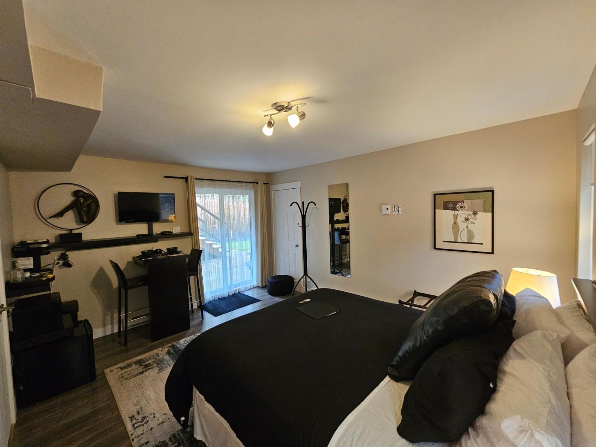 Queen Room