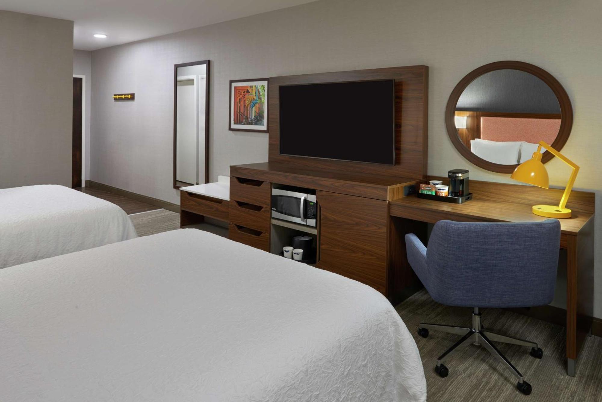 Queen Studio Two Queen Beds Non-Smoking