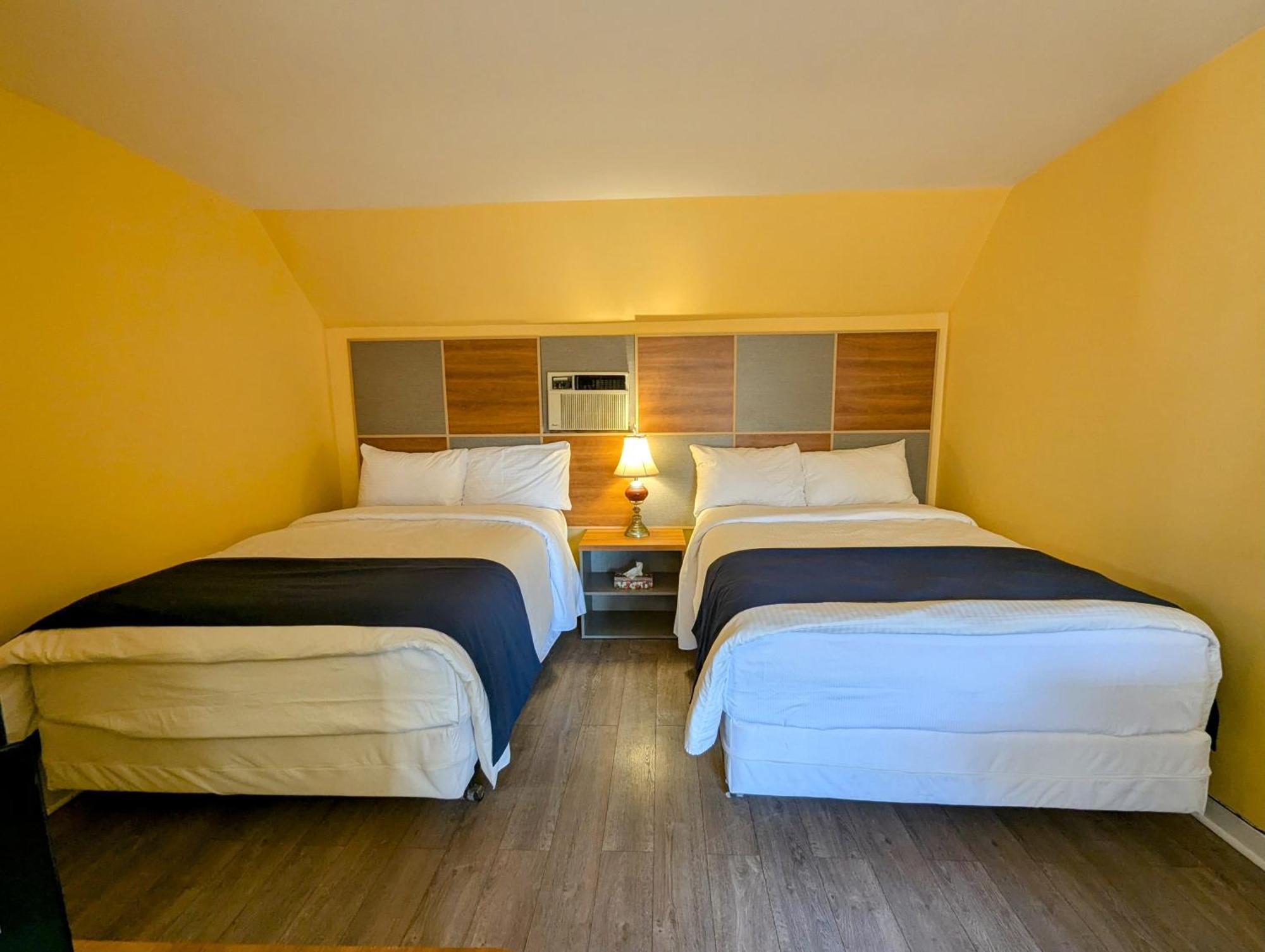 Double Room with Two Double Beds,1622874928:JPEG