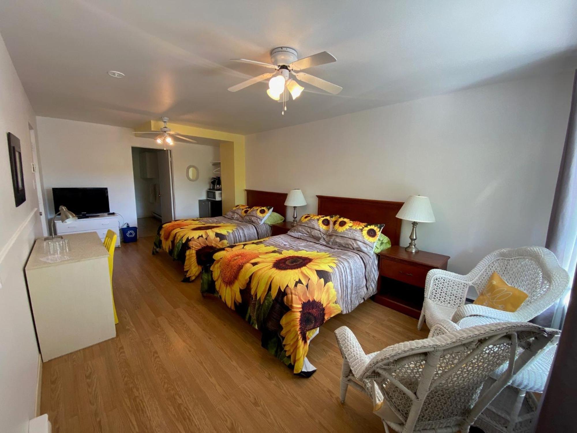 Quadruple Room Bathroom