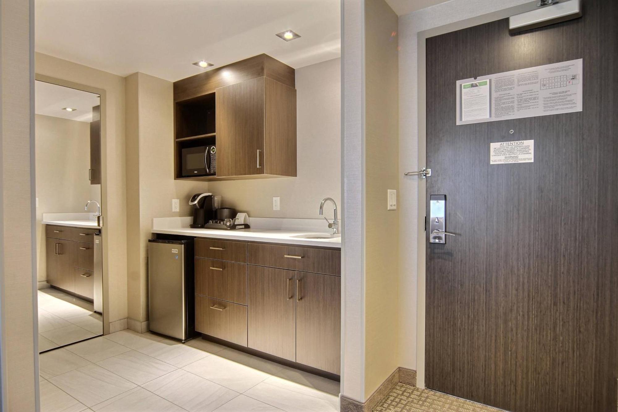 Executive One-Bedroom Suite,1632283178:JPEG