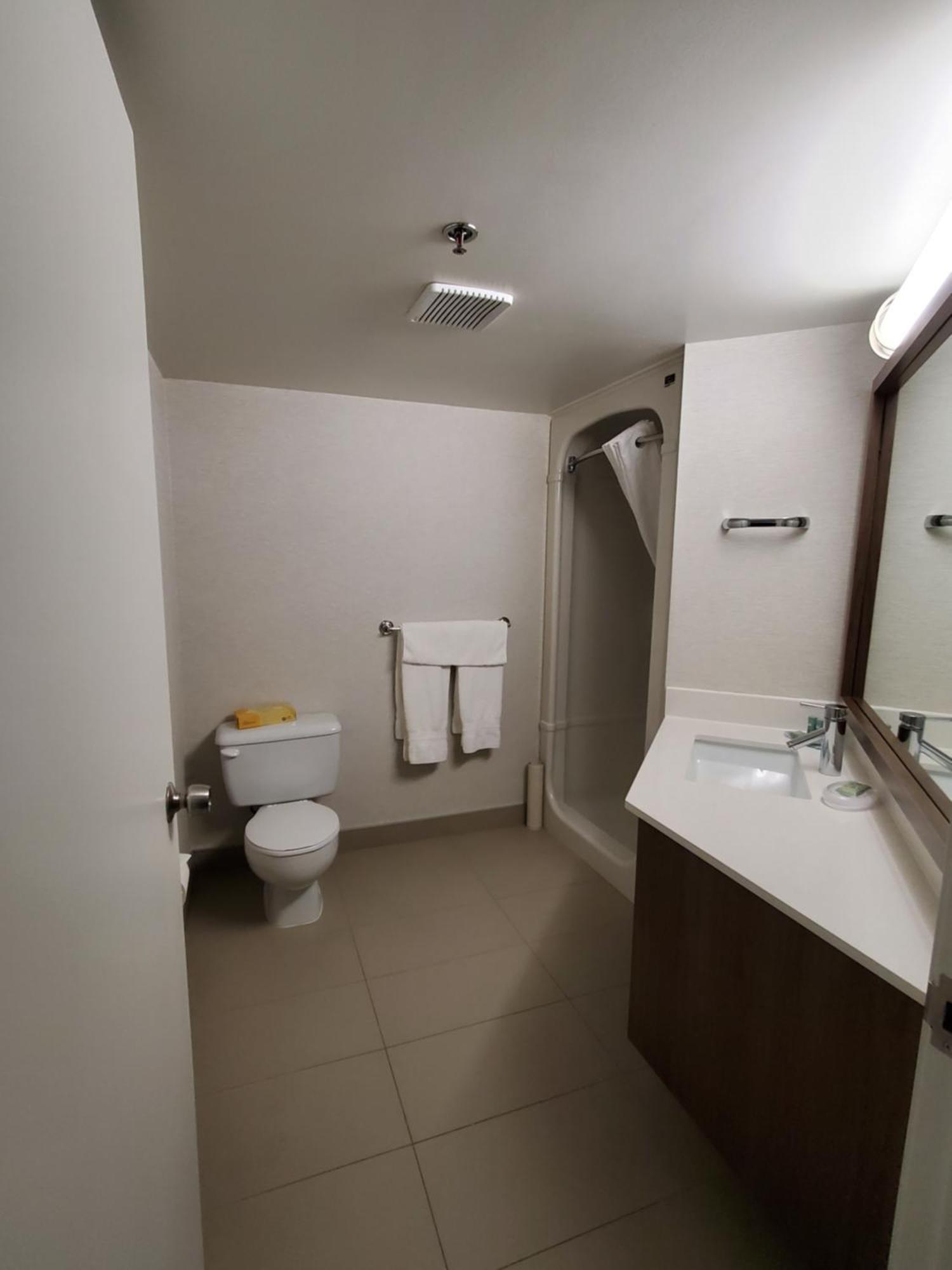 King Suite Spa Bath