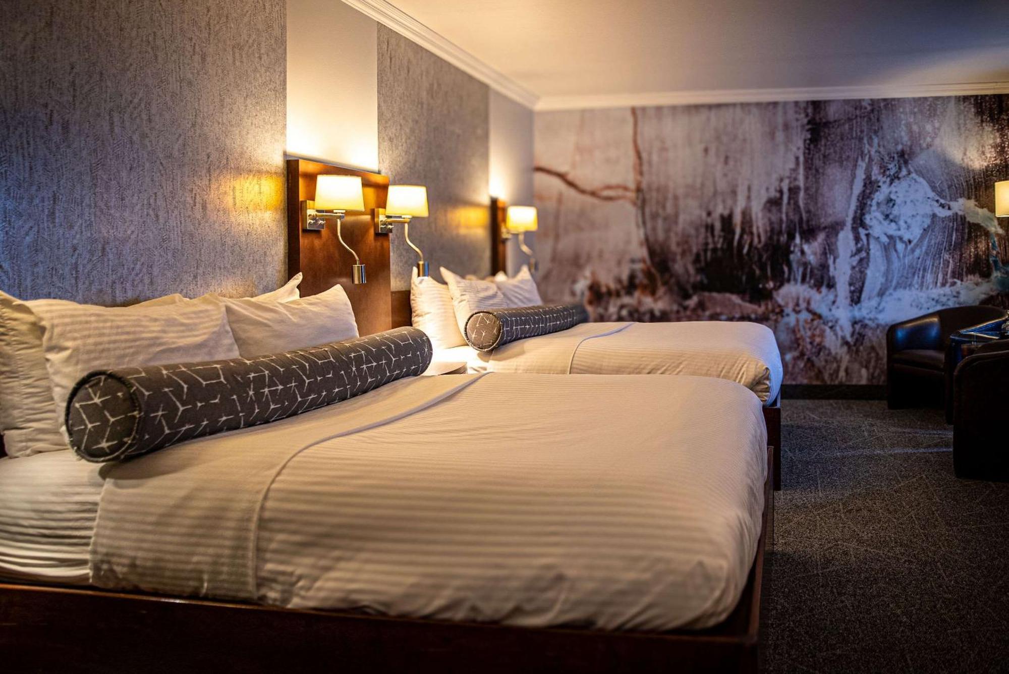 Double Room with Two Double Beds - Non-Smoking