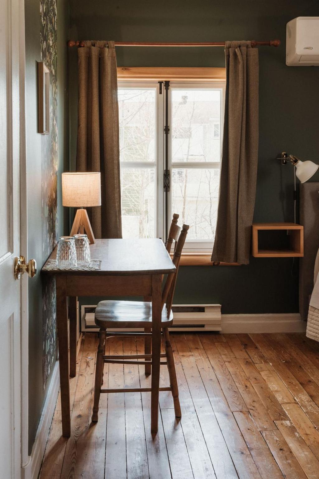 Chambre Lit Queen-Size Supérieure avec Canapé