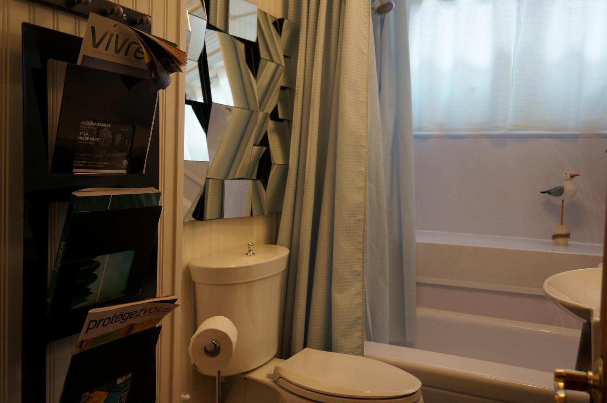Chambre Double avec Salle de Bains Commune