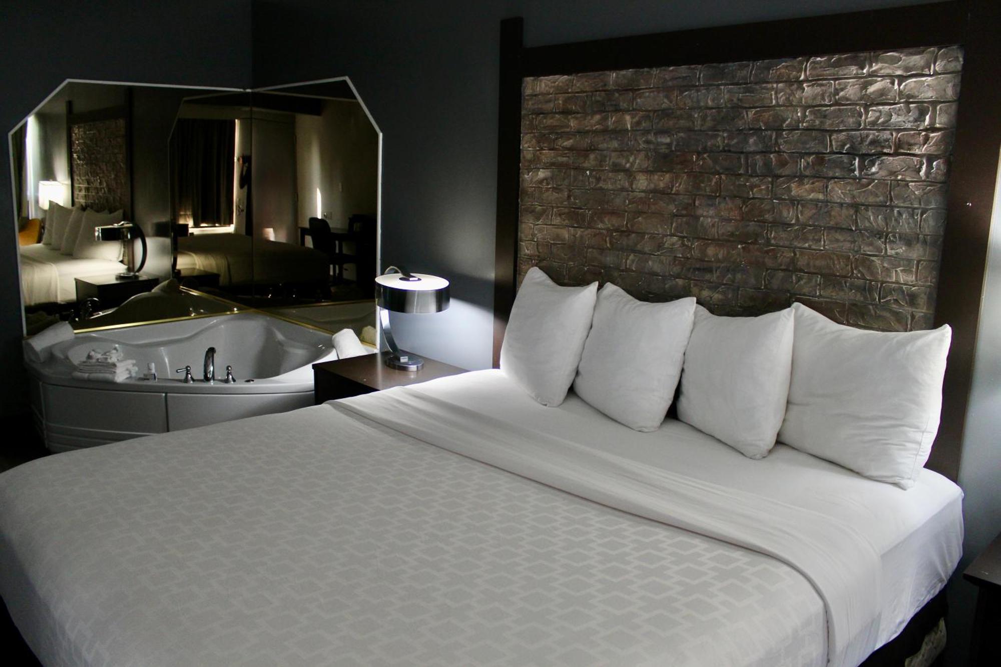 Suite Lit King-Size Deluxe - Non-Fumeurs