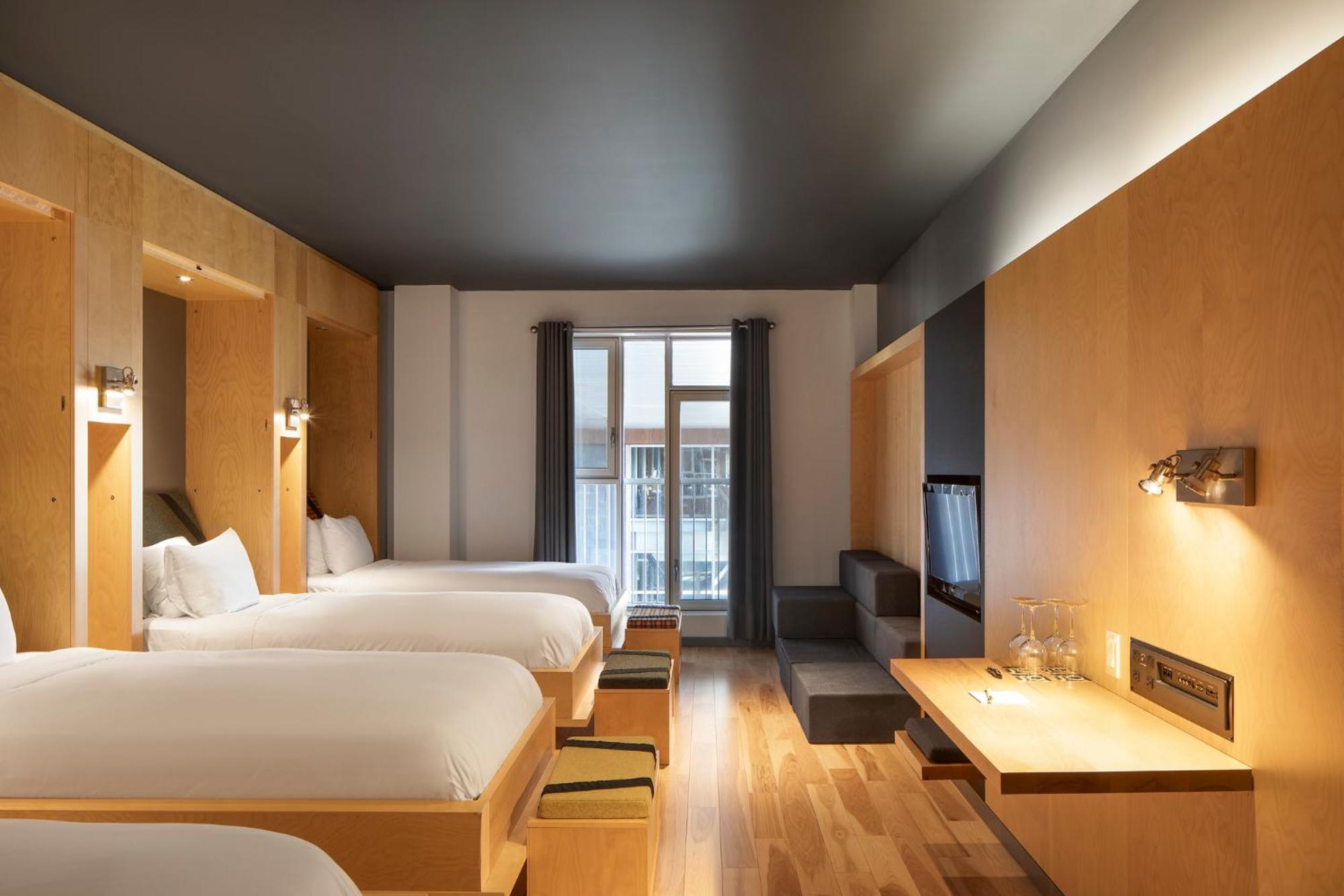Private Dormitory Gare Building