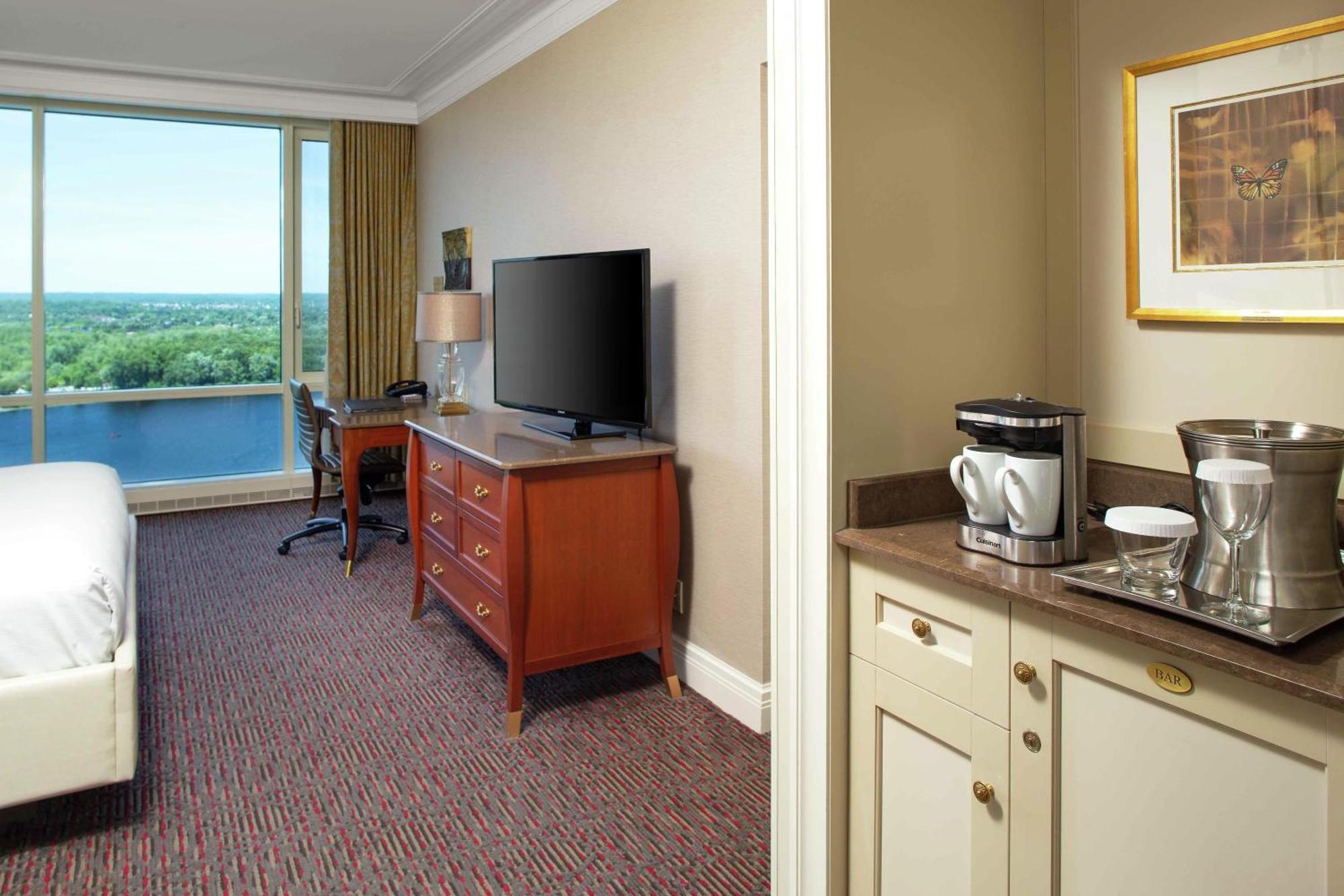 King Room Lake View
