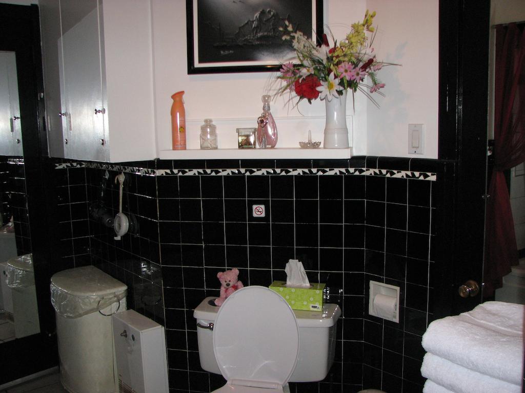 Double Room with Extra Bed and Shared Bathroom