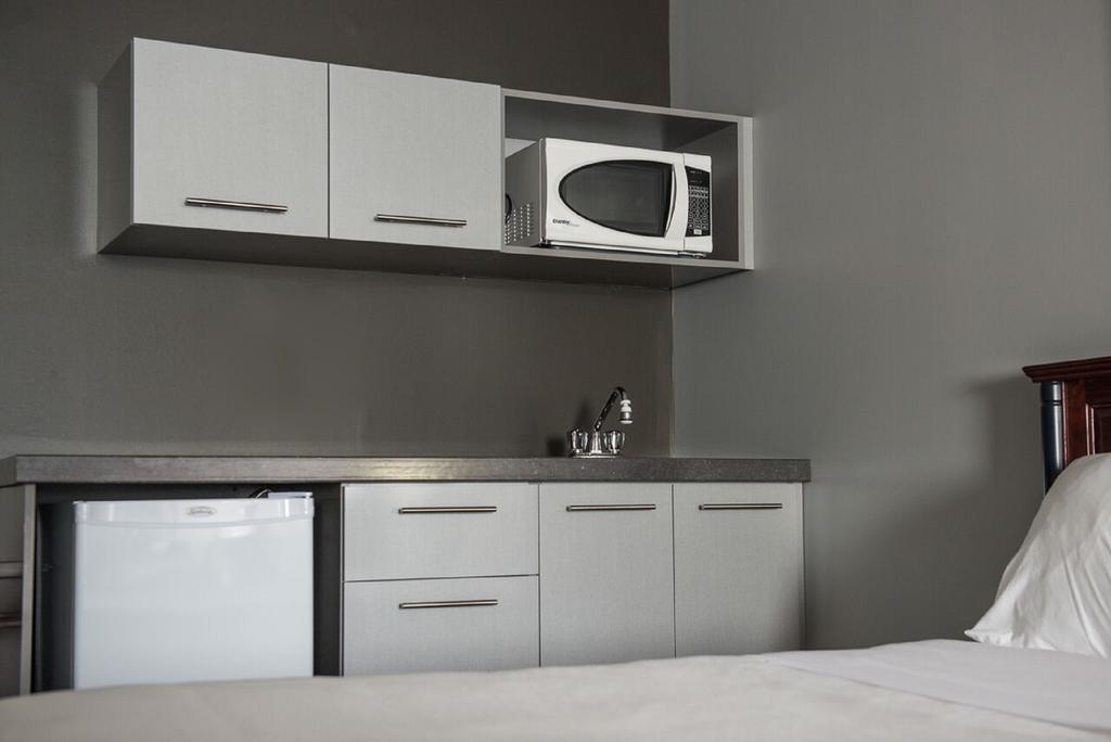 Suite Lit Queen-Size – Non-Fumeurs