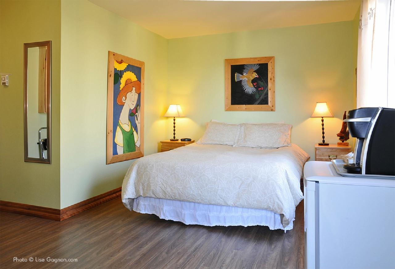 La Galouine1 Queen Bed 1-2-3-6