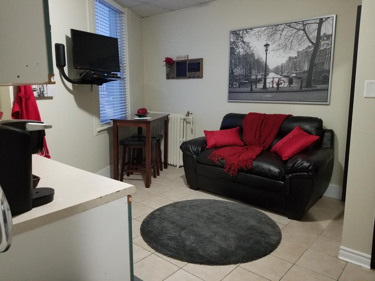 One-Bedroom Apartment,625221065:JPEG