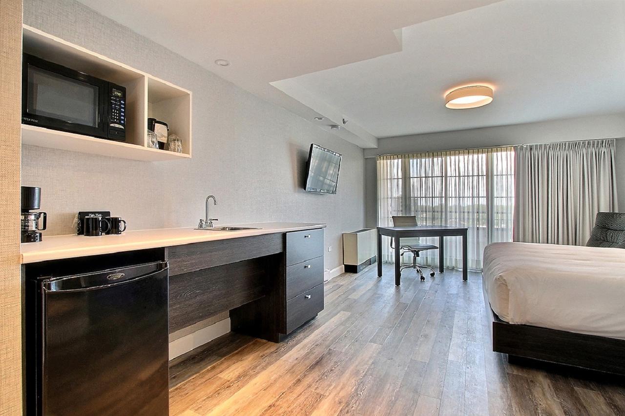 Superior Room, 1 King Bed with Balcony