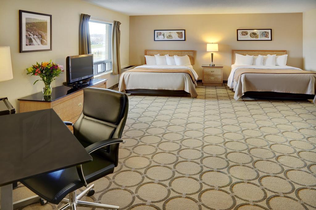 Chambre de Luxe avec 2 Lits Doubles - 2ème Étage