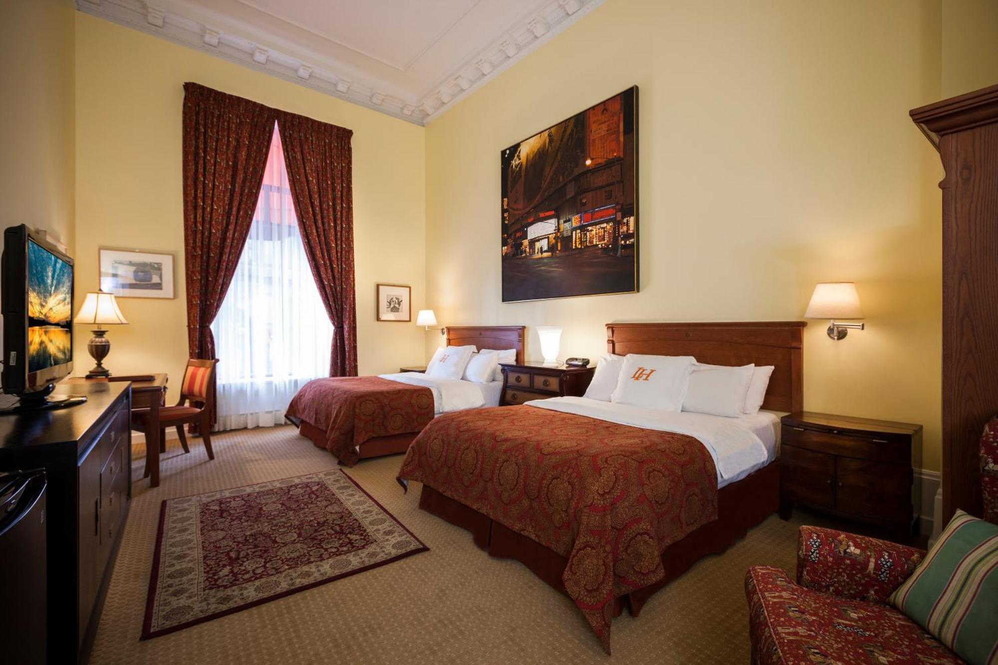 Superior Queen Room with Two Queen Beds,687782721:JPEG