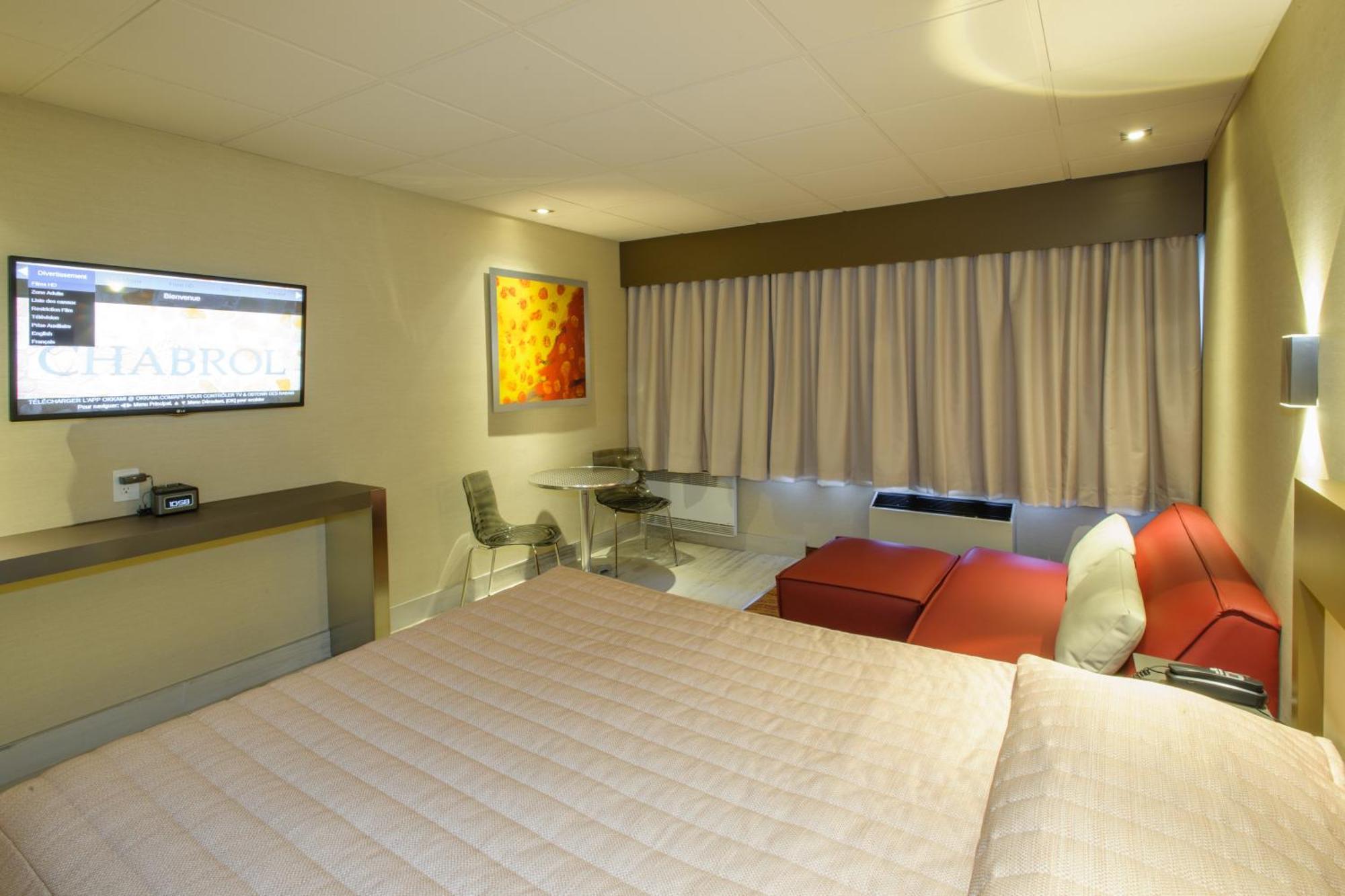 Quarto com Cama Queen-size