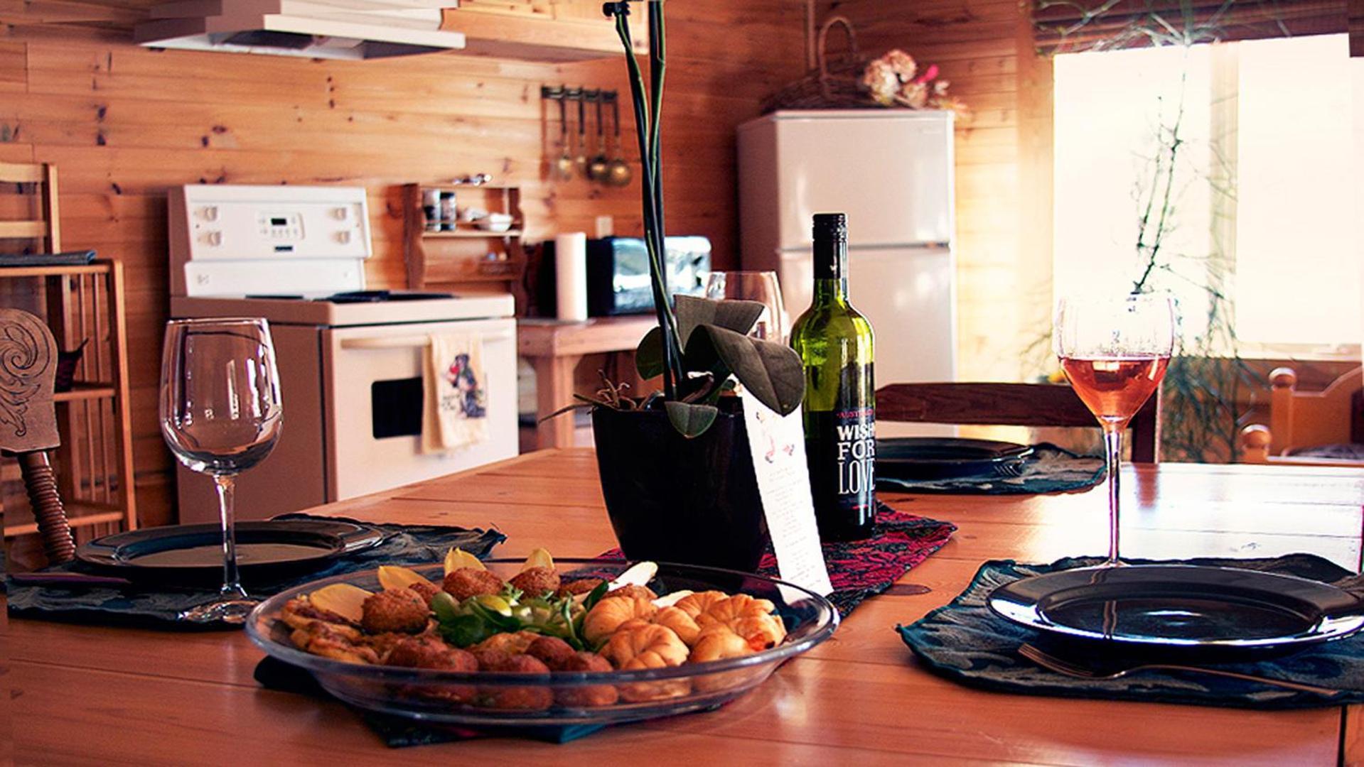 Studio with Lake View,1499569765:JPEG