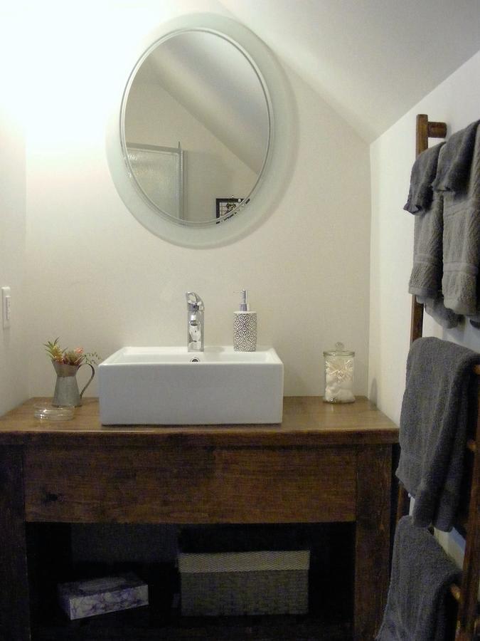 Family Room Private Bathroom,720207595:JPEG