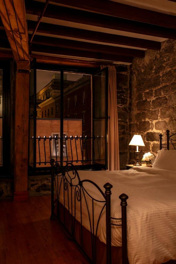 Premier King Room St Paul Street View