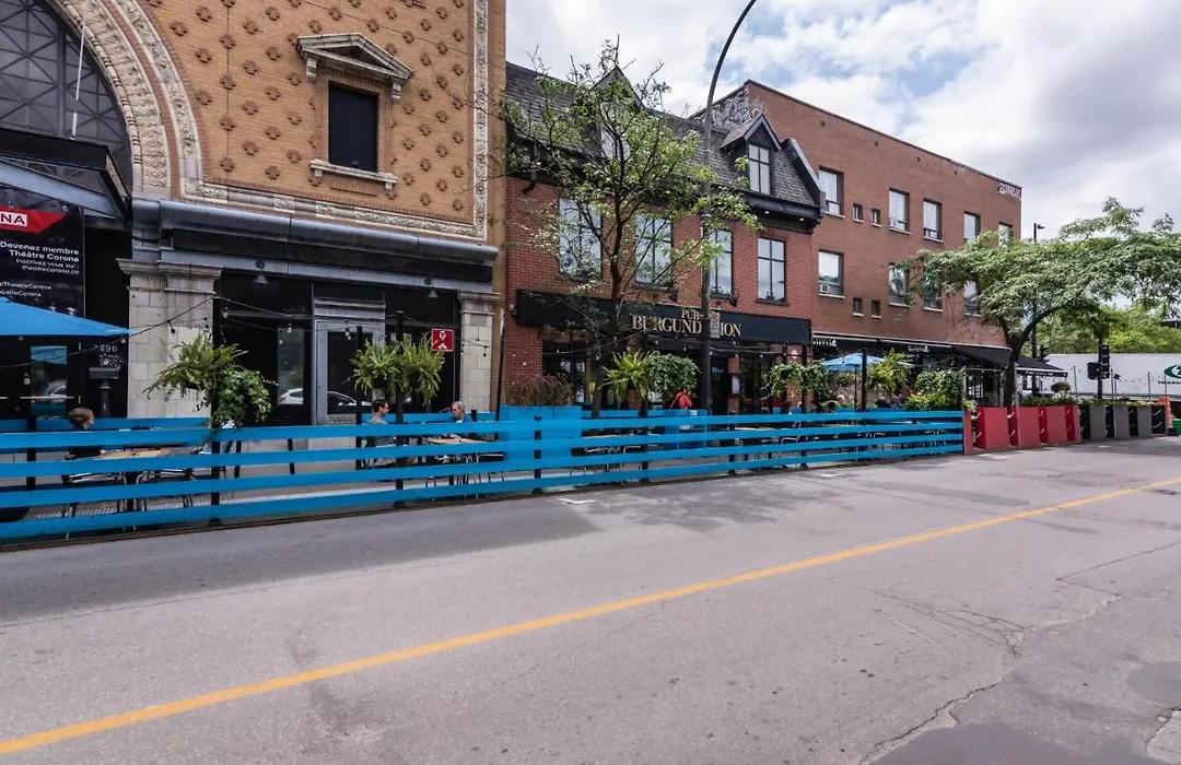 Elegant & Perfectly Located By Atwater Market By Den Stays-1