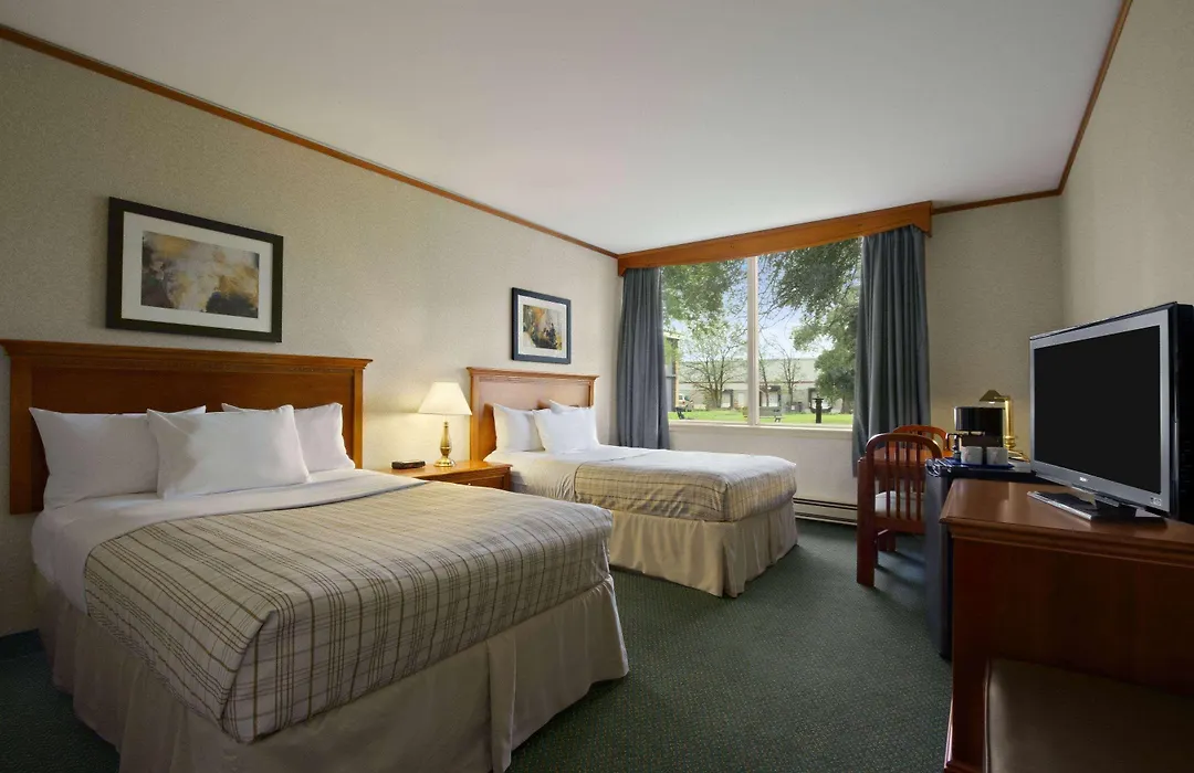 Park Inn Hotel Montreal Airport-1
