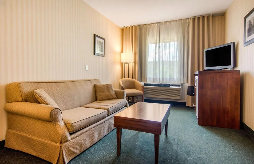 Comfort Inn & Suites Shawinigan-1