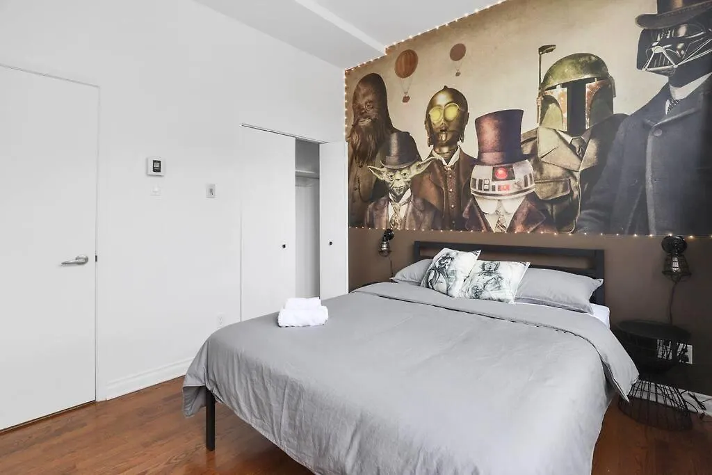 The Star Wars Suite + Free Parking-1