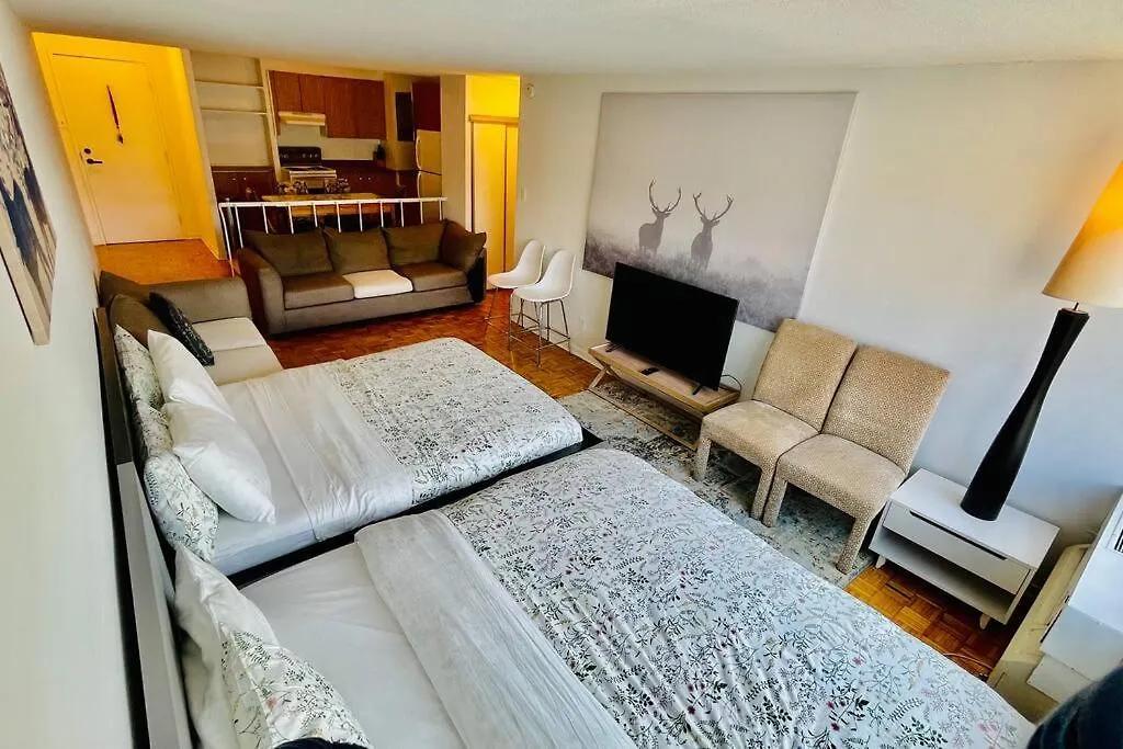 Exquisite Skyview Downtown Montreal Apartment-1