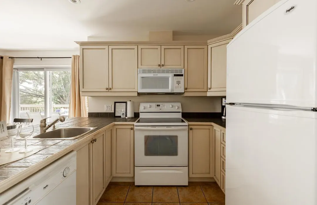 Aiglon 4 Bedrooms By Chez Tremblant-1