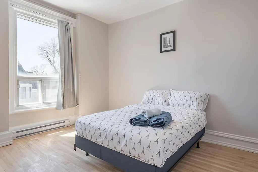 Lovely 4Bedr In The Heart Of Mile-End ~ Free Parking-1