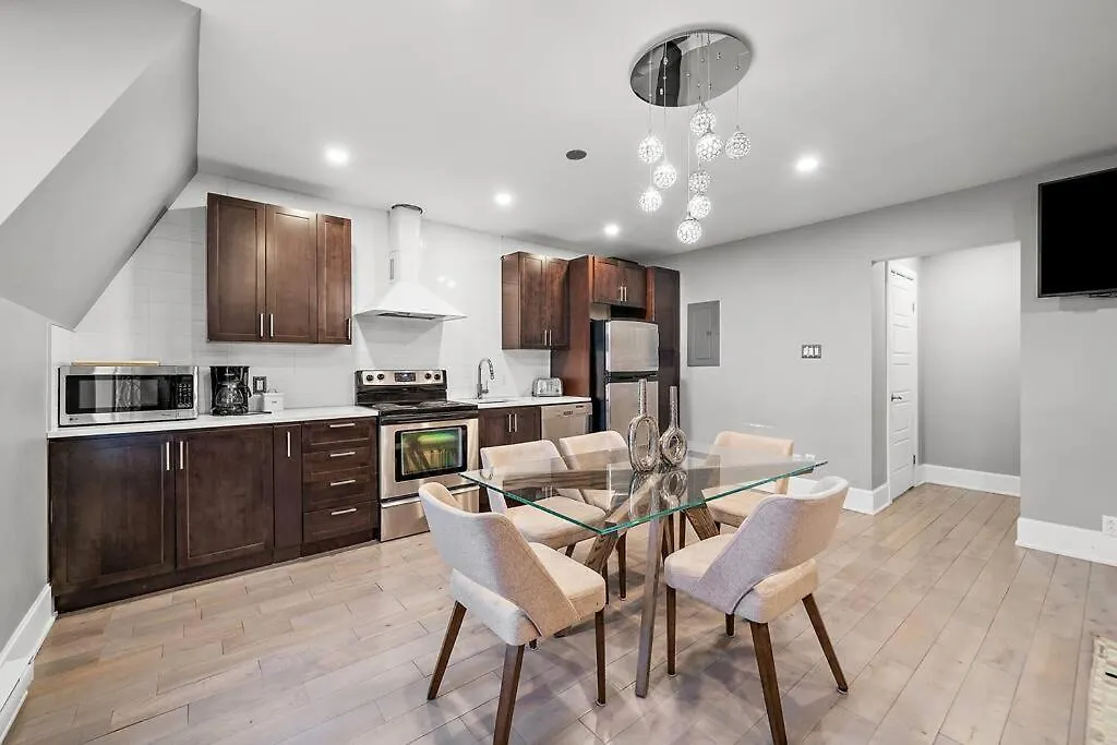 Lovely 3Bd Condo Right Center Of Dt Mtl Bishop St-1