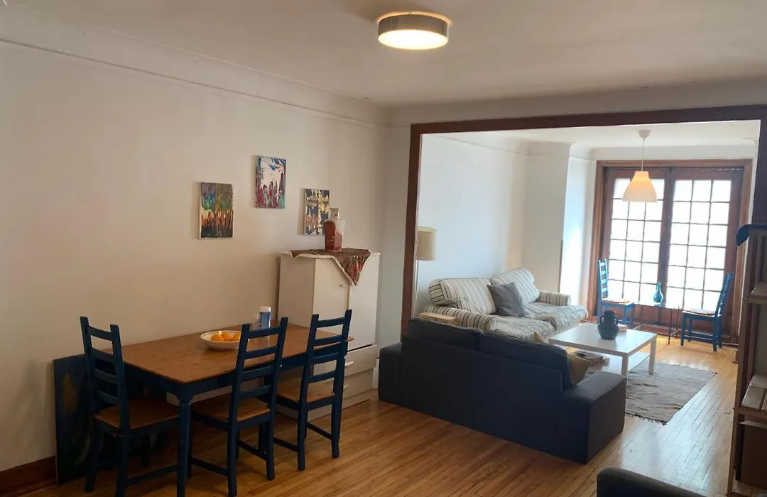 1000 Square Foot Loft In Mile End, Montreal-1