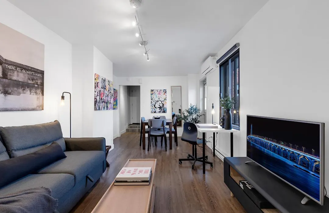 Liv Mtl Soho Spacious Rooftop Suites For Groups Near Downtown Montreal-1