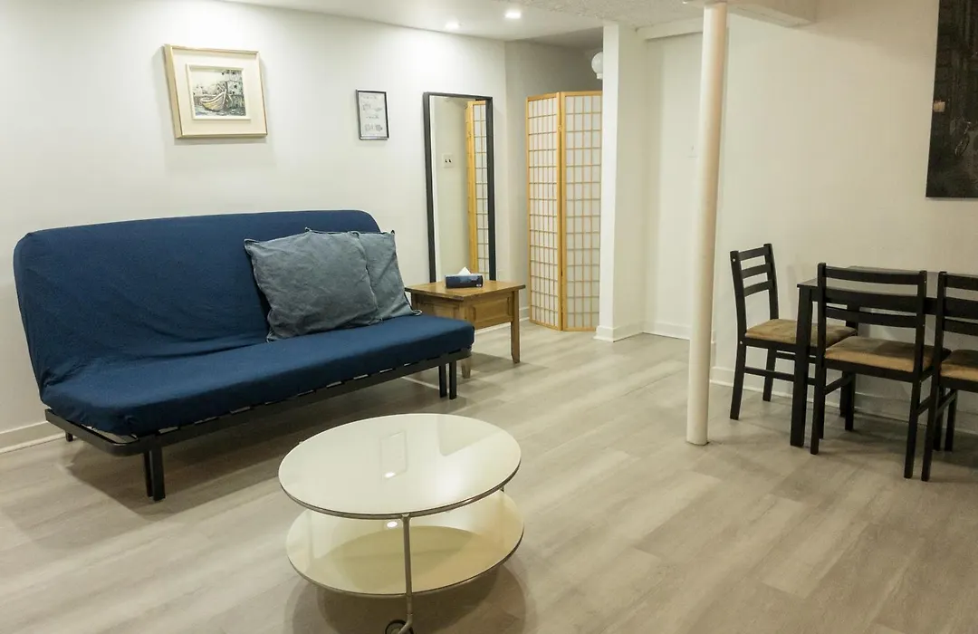 Heart Of Mtr For Memerable Experiance 2 Backyard 7Minmetro Fully Renovated & Equipped-1
