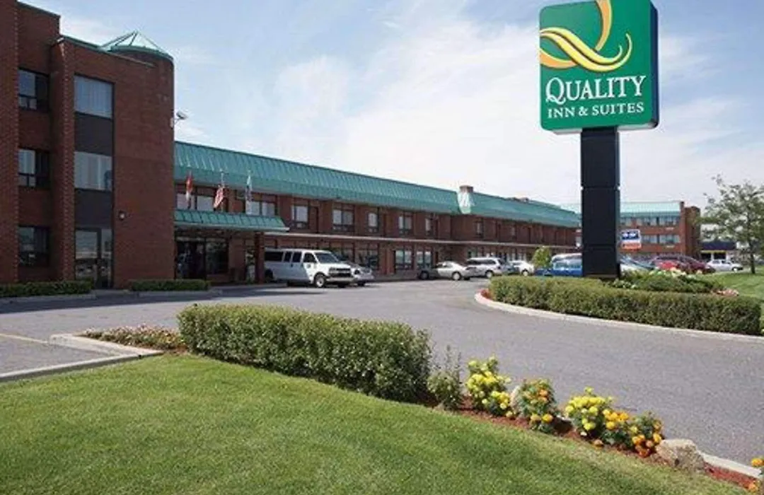 Quality Inn & Suites Pe Trudeau Airport-1