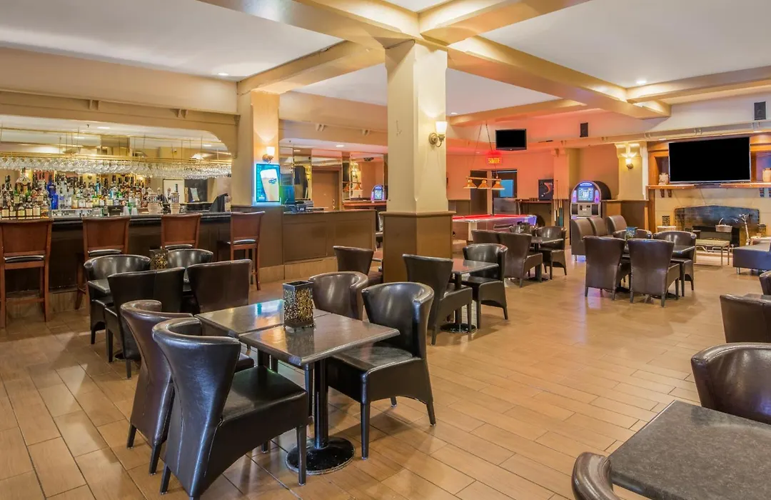 Armon Plaza Montreal Airpt, Trademark Collection By Wyndham-1