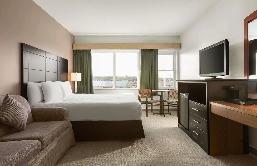 Travelodge By Wyndham Baie Comeau-1