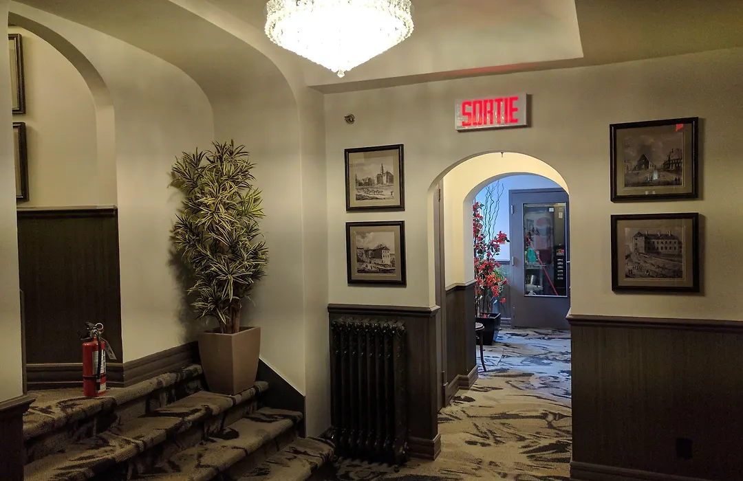 Auberge Du Tresor-1