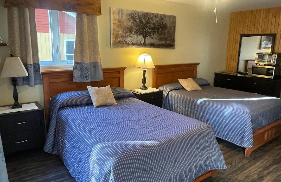 Auberge Et Chalets Sur Le Lac-1