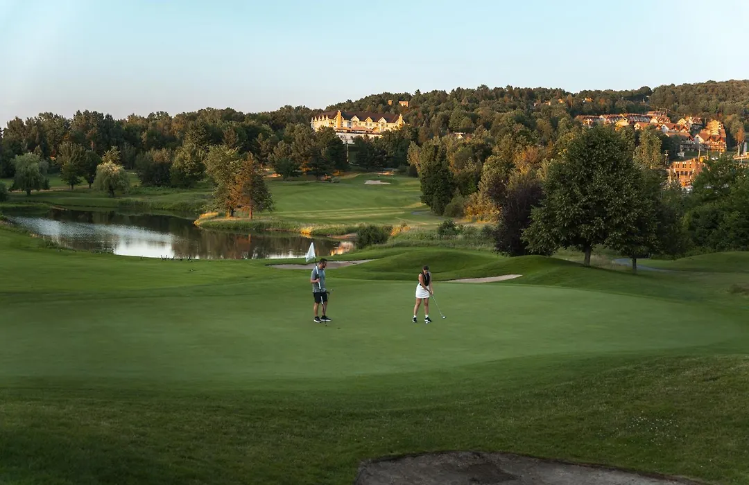 Hotel Chateau Bromont-1